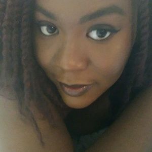 Meet your Posher, Denesha